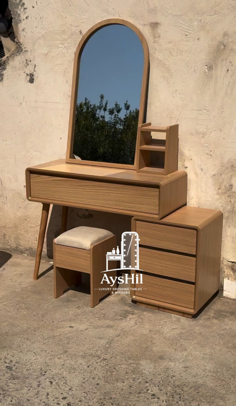 میز آرایش دیبا روکش راش و بلوط مناسب دکوراسیون لوکس اتاق خواب